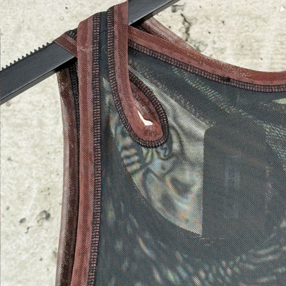 Elegant Gradient Midi Dress - Picture 7 of 11